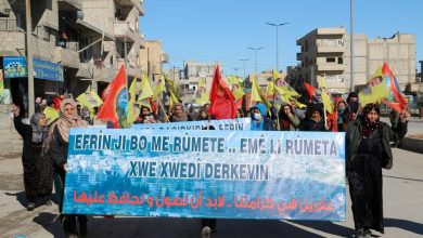 Photo of الآلاف من أهالي إقليم الفرات ينددون بالاحتلال التركي لعفرين