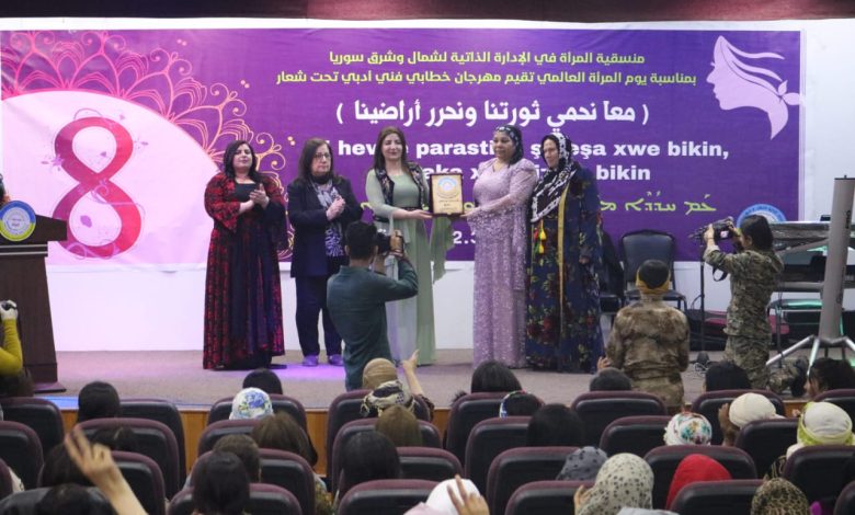 Photo of وفد من تنظيم المرأة في حزبنا يشارك ضمن المهرجان الثقافي للمرأة في الرقة