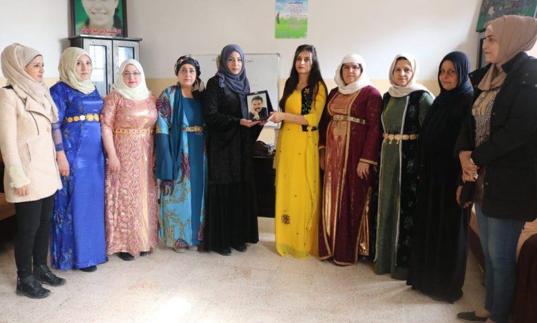 Photo of مجلس المرأة ينظم سلسلة زيارات في مدينة الرقة