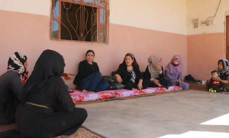 Photo of علاقات مجلس المرأة في الـ PYD يزور نساء العشائر في ناحية تل حميس