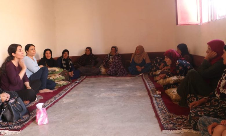 Photo of مجلس المرأة في الـ PYD يعقد اجتماعاً لنساء وجهاء العشائر العربية في الحسكة