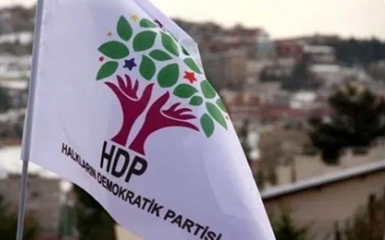 Photo of حزب الشعوب الديمقراطي يطالب تركيا بوقف هجماتها على سوريا والعراق